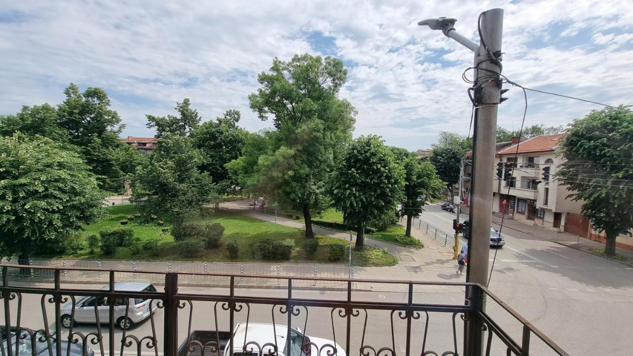 Old Style Hotel Vratsa Luaran gambar